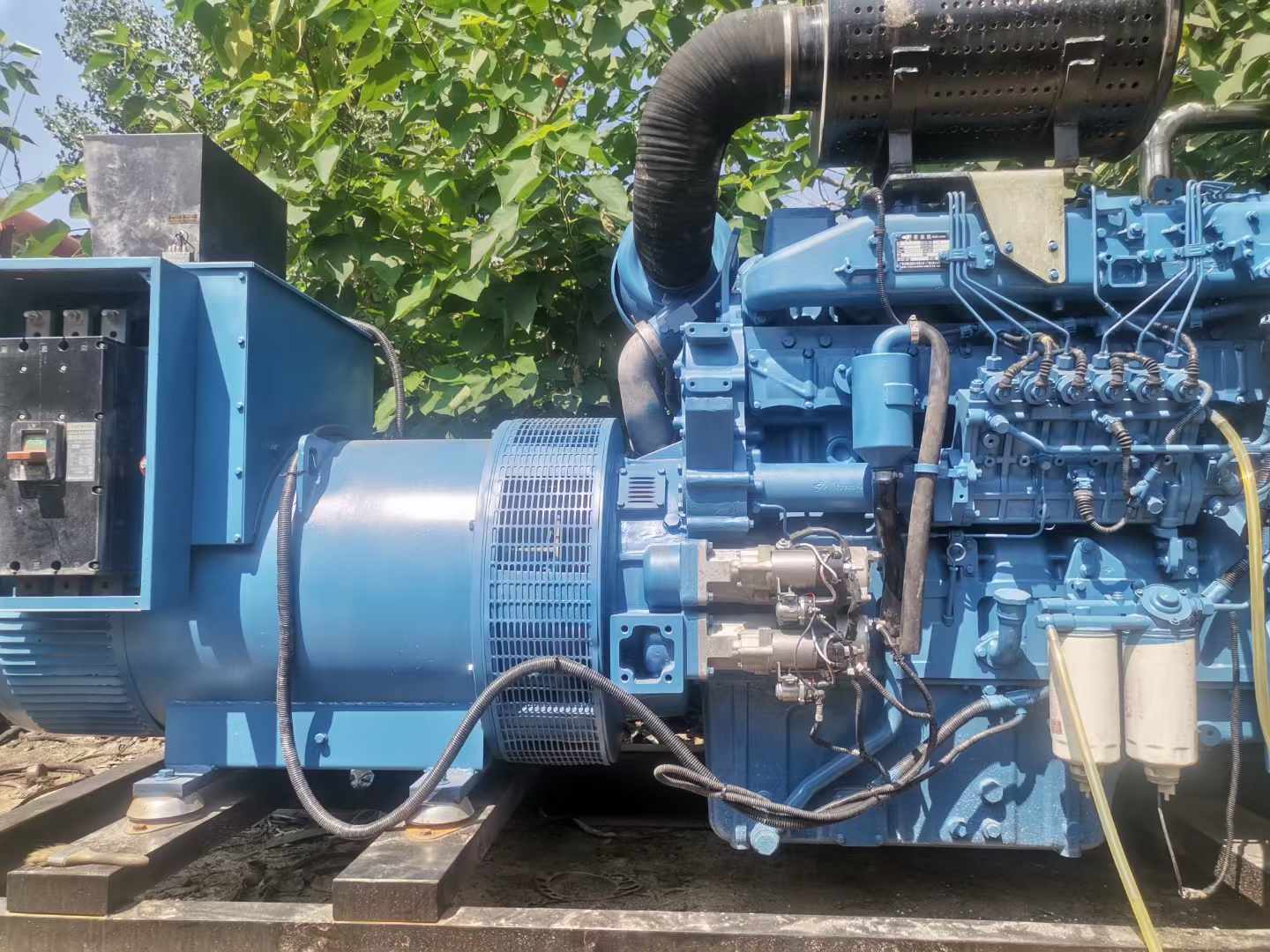 成华详细说明降低 800kW 柴油发电机输出电流波动的方法