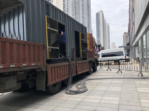 成华柴油发电机空气滤清器在不同季节的更换周期是否有差异？