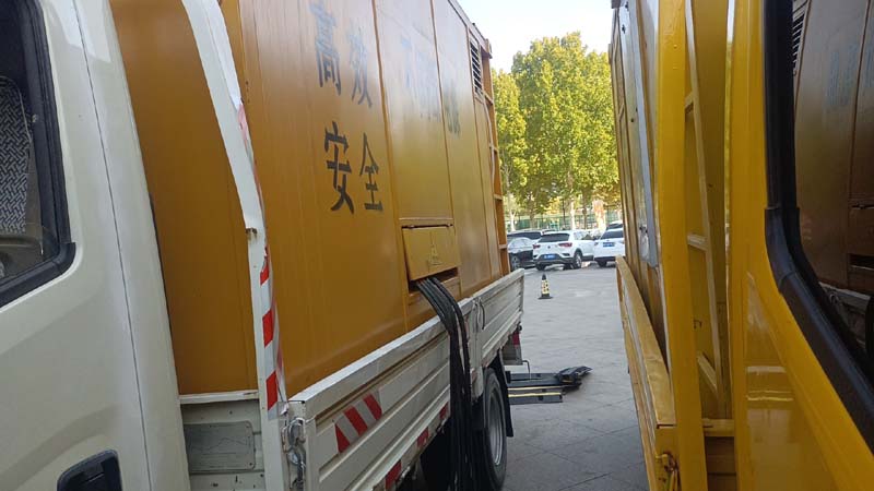 成华如何判断柴油发电机组和UPS电源的切换时间是否符合要求？