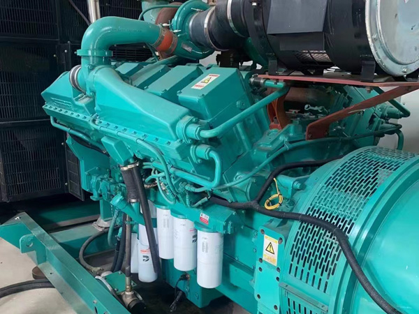 成华更换100kW柴油发电机组机油时，需要注意哪些事项？